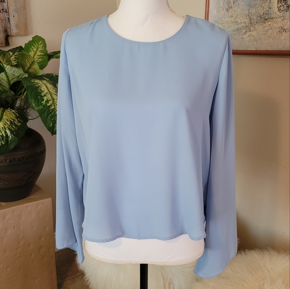 💙Vince Camuto Dress Top💙 - Picture 3 of 10